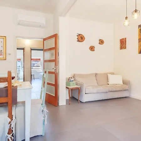 Guesthost - Be My Guest