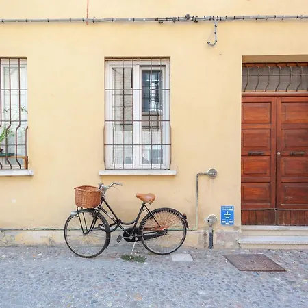 Guesthost - Be My Guest